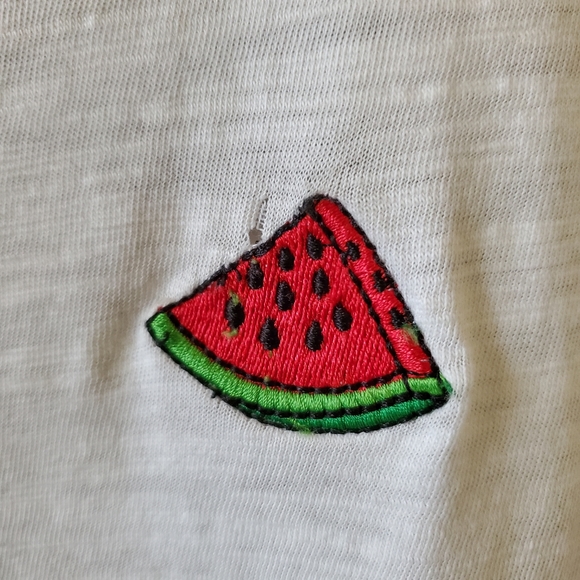 Free Planet T-shirt - Picture 2 of 7